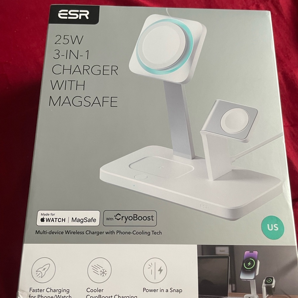ESR 25W 3-in-1 Charger with MagSafe - White